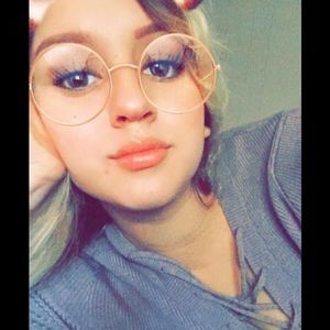 Meet your Posher, Daisy